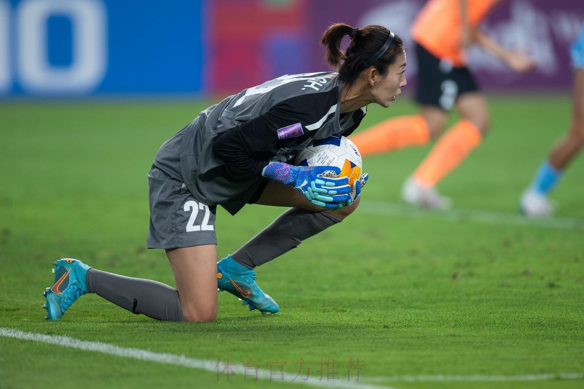 2023年女子足协杯落幕 武汉车谷江大女足全胜夺冠